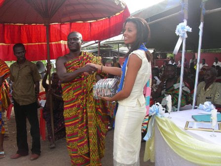 Adawnomase ; The Home of quality kente cloth and cultural friendly tourism.