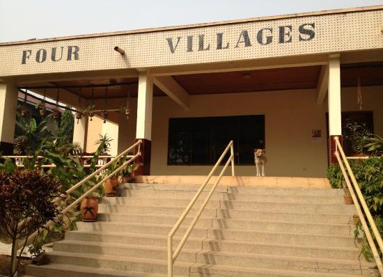 Adawnomase ; The Home of quality kente cloth and cultural friendly tourism.