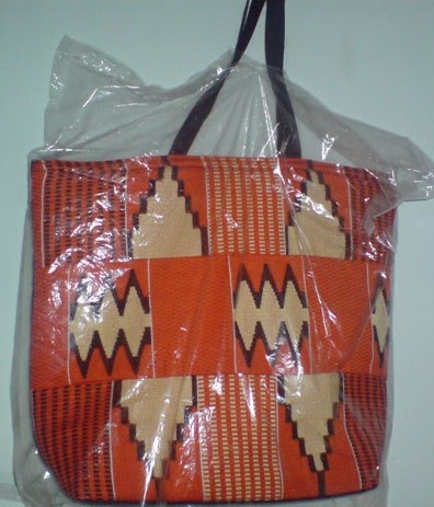 Adanwomase visitor center ; visit the home of quality kente cloth and tourism
