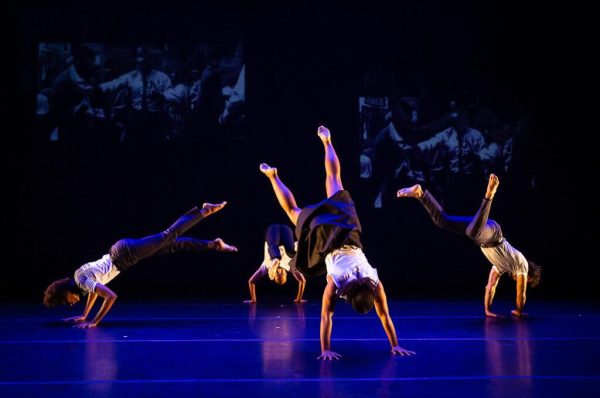 Unveiling the Rhythmic Heartbeat: A Journey Through Ghana’s Vibrant Dance Traditions