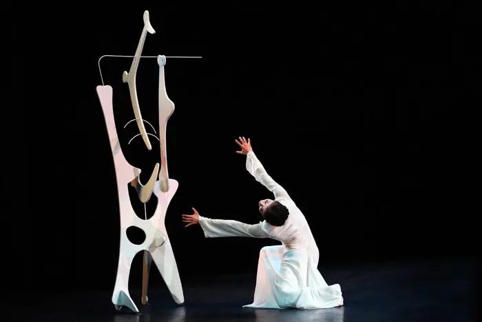 Ghanaian Dance: A Rhythmic Odyssey Through Tradition and Modernity